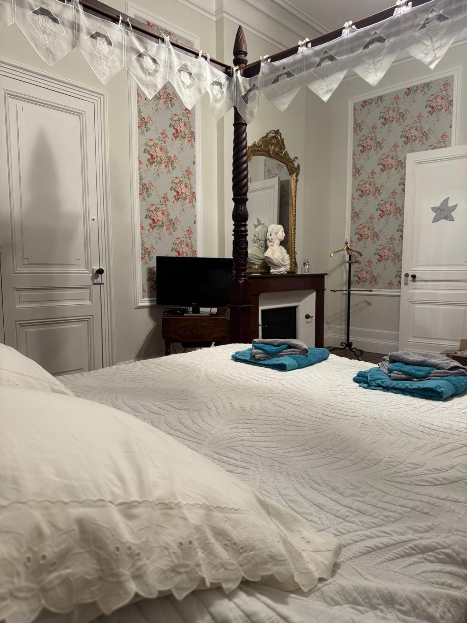 Chateau Moncassin Leyritz-Moncassin Ngoại thất bức ảnh